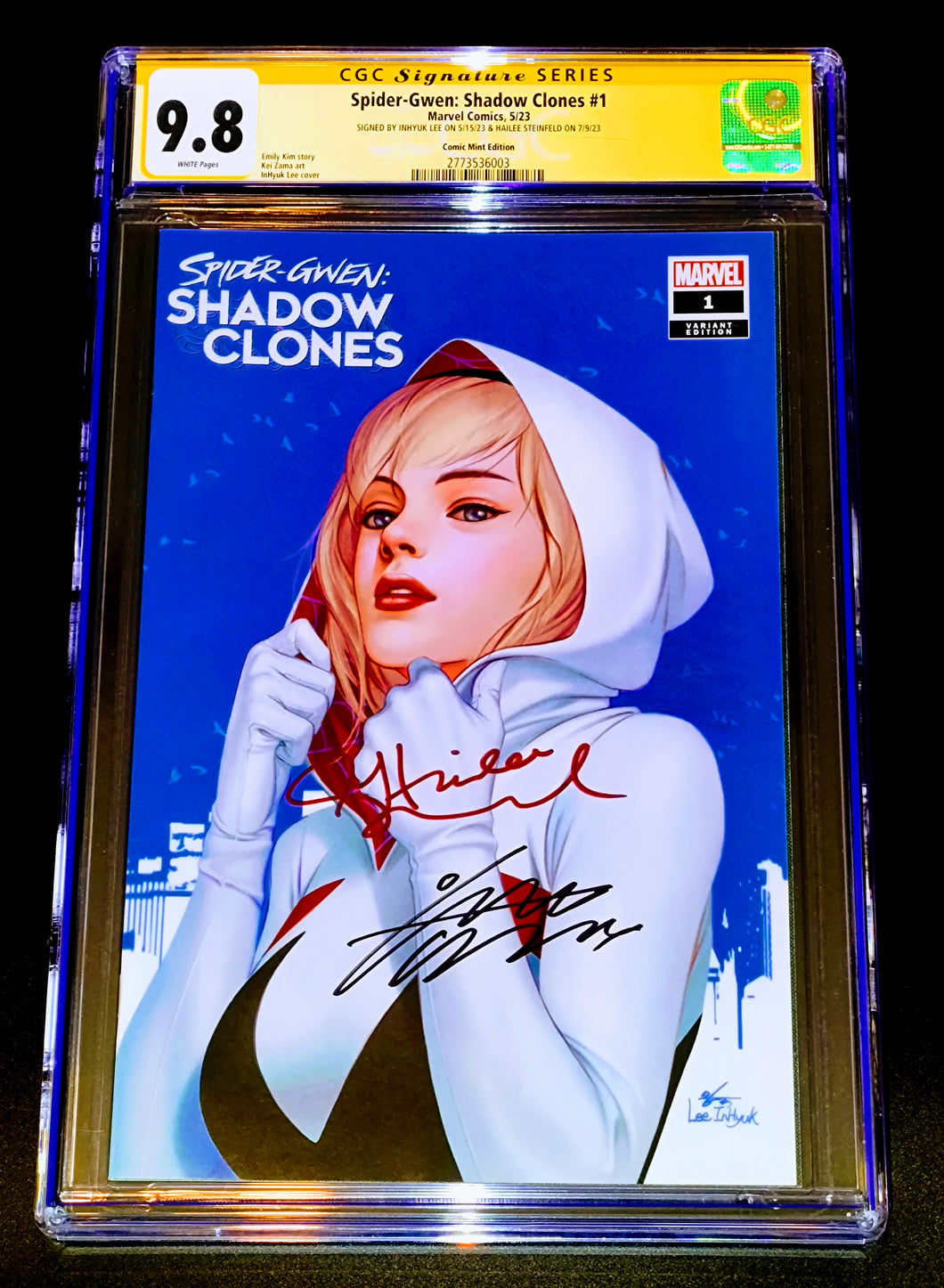 SpiderGwen: Shadow Clones #1 CGC SS