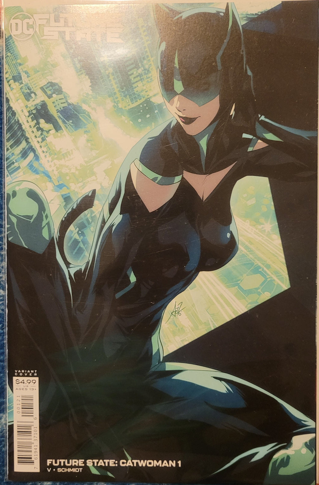 Future State: Catwoman #1 B cover